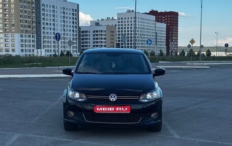 Volkswagen Polo VI (EU Market), 2013 год, 810 000 рублей, 1 фотография