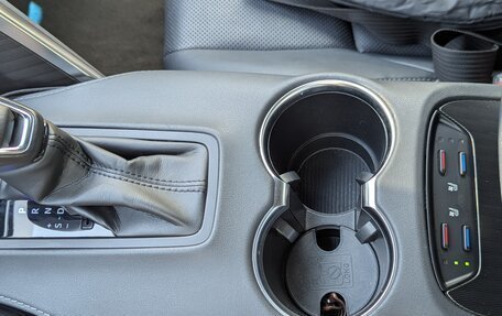 Toyota Venza, 2021 год, 4 900 000 рублей, 12 фотография