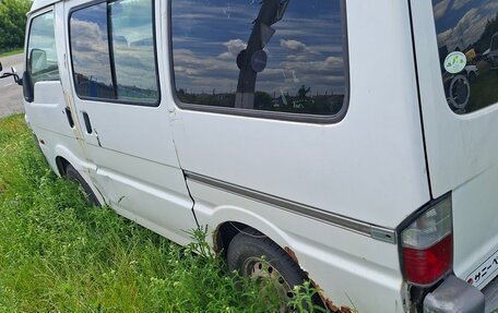 Mazda Bongo IV, 2005 год, 200 000 рублей, 2 фотография