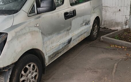 Hyundai Grand Starex Grand Starex I рестайлинг 2, 2008 год, 700 000 рублей, 2 фотография