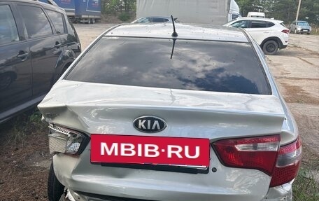 KIA Rio III рестайлинг, 2013 год, 380 000 рублей, 5 фотография
