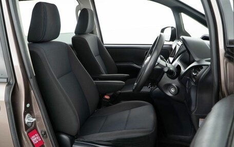 Toyota Noah III, 2017 год, 1 545 888 рублей, 11 фотография