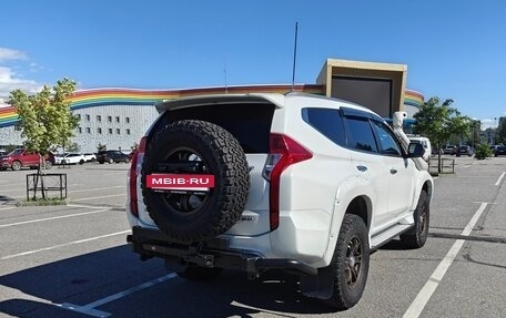 Mitsubishi Pajero Sport III рестайлинг, 2017 год, 4 790 000 рублей, 5 фотография