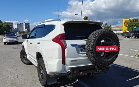 Mitsubishi Pajero Sport III рестайлинг, 2017 год, 4 790 000 рублей, 4 фотография