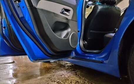 Chevrolet Cruze II, 2011 год, 580 000 рублей, 10 фотография