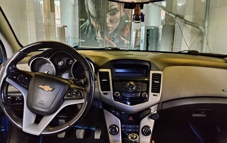 Chevrolet Cruze II, 2011 год, 580 000 рублей, 13 фотография