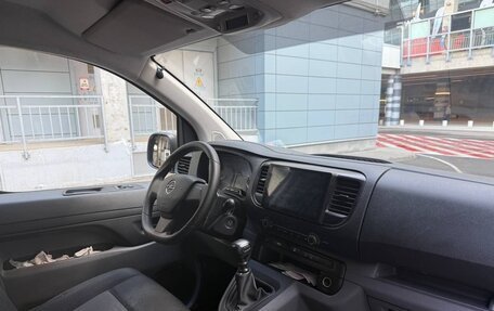 Opel Vivaro, 2021 год, 2 100 000 рублей, 7 фотография