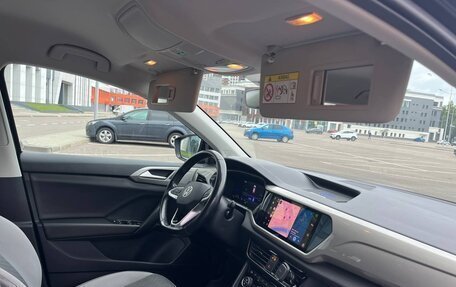 Volkswagen Taos, 2021 год, 2 650 000 рублей, 11 фотография