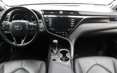 Toyota Camry, 2020 год, 2 980 000 рублей, 7 фотография