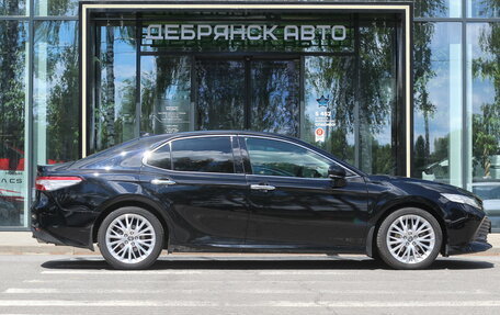 Toyota Camry, 2020 год, 2 980 000 рублей, 4 фотография