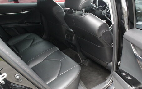 Toyota Camry, 2020 год, 2 980 000 рублей, 23 фотография
