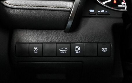 Toyota Camry, 2020 год, 2 800 000 рублей, 18 фотография