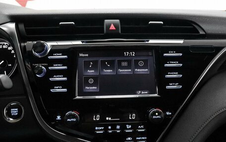 Toyota Camry, 2020 год, 2 800 000 рублей, 10 фотография