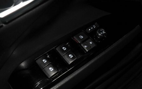 Toyota Camry, 2020 год, 2 800 000 рублей, 19 фотография