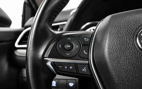 Toyota Camry, 2020 год, 2 800 000 рублей, 15 фотография