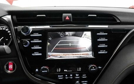Toyota Camry, 2020 год, 2 800 000 рублей, 11 фотография