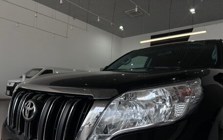 Toyota Land Cruiser Prado 150 рестайлинг 2, 2017 год, 3 490 000 рублей, 9 фотография