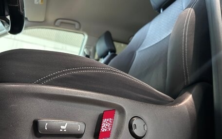 Toyota Land Cruiser Prado 150 рестайлинг 2, 2017 год, 3 490 000 рублей, 17 фотография
