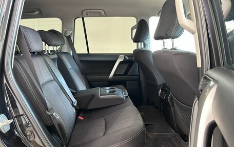 Toyota Land Cruiser Prado 150 рестайлинг 2, 2017 год, 3 490 000 рублей, 19 фотография