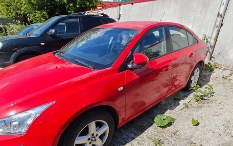 Chevrolet Cruze II, 2013 год, 800 000 рублей, 4 фотография