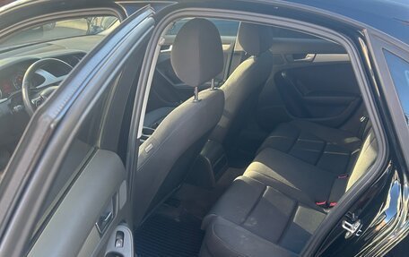 Audi A4, 2011 год, 900 000 рублей, 5 фотография