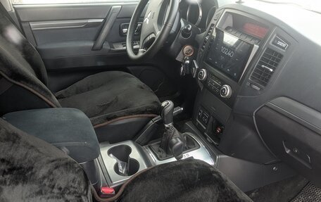 Mitsubishi Pajero IV, 2007 год, 1 300 000 рублей, 7 фотография