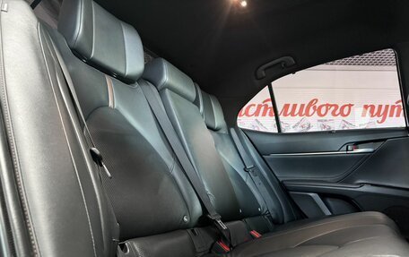Toyota Camry, 2018 год, 3 049 000 рублей, 14 фотография