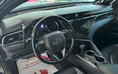 Toyota Camry, 2018 год, 3 049 000 рублей, 9 фотография