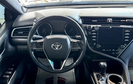 Toyota Camry, 2018 год, 3 049 000 рублей, 19 фотография