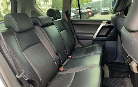 Toyota Land Cruiser Prado 150 рестайлинг 2, 2011 год, 2 500 000 рублей, 10 фотография