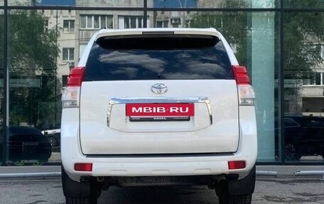 Toyota Land Cruiser Prado 150 рестайлинг 2, 2011 год, 2 500 000 рублей, 6 фотография
