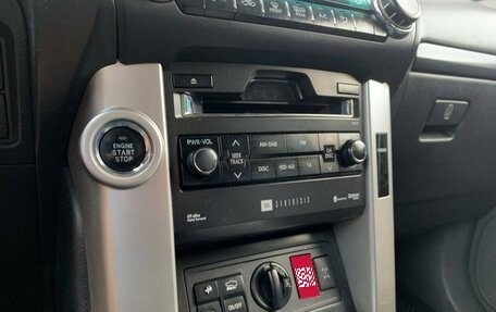 Toyota Land Cruiser Prado 150 рестайлинг 2, 2011 год, 2 500 000 рублей, 12 фотография