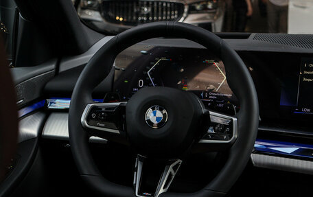 BMW 5 серия, 2024 год, 8 900 000 рублей, 17 фотография