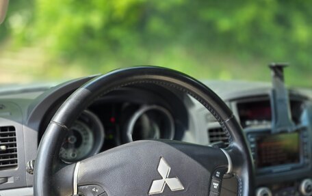 Mitsubishi Pajero IV, 2012 год, 2 500 000 рублей, 10 фотография