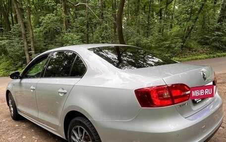 Volkswagen Jetta VI, 2013 год, 930 000 рублей, 7 фотография