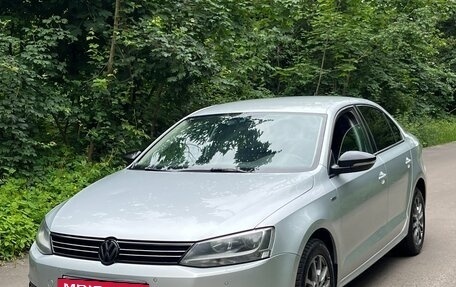 Volkswagen Jetta VI, 2013 год, 930 000 рублей, 8 фотография