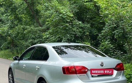 Volkswagen Jetta VI, 2013 год, 930 000 рублей, 12 фотография