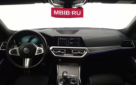 BMW 3 серия, 2019 год, 3 359 000 рублей, 10 фотография