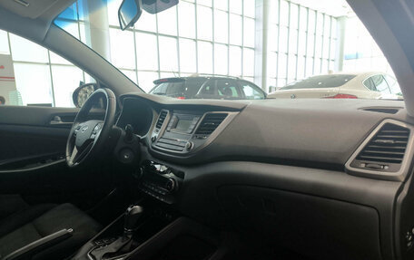 Hyundai Tucson III, 2018 год, 2 550 000 рублей, 13 фотография