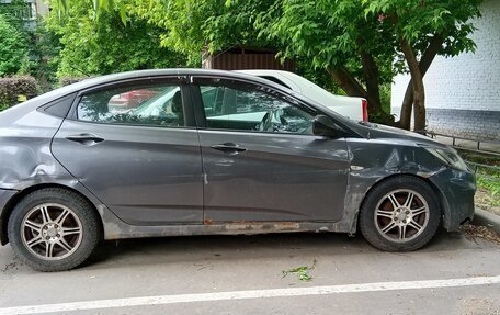 Hyundai Solaris II рестайлинг, 2012 год, 396 000 рублей, 1 фотография