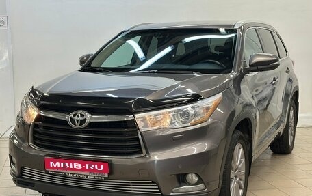 Toyota Highlander III, 2013 год, 2 930 000 рублей, 1 фотография