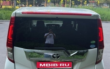 Toyota Roomy I, 2018 год, 1 028 000 рублей, 4 фотография
