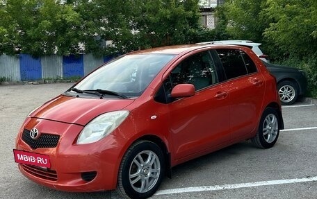 Toyota Yaris III рестайлинг, 2006 год, 460 000 рублей, 2 фотография