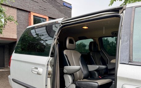 Chrysler Voyager IV, 2003 год, 680 000 рублей, 14 фотография