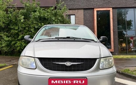 Chrysler Voyager IV, 2003 год, 680 000 рублей, 10 фотография