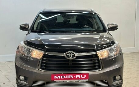 Toyota Highlander III, 2013 год, 2 930 000 рублей, 2 фотография