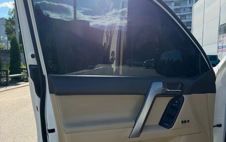 Toyota Land Cruiser Prado 150 рестайлинг 2, 2014 год, 4 600 000 рублей, 12 фотография