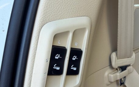Toyota Land Cruiser Prado 150 рестайлинг 2, 2014 год, 4 600 000 рублей, 15 фотография