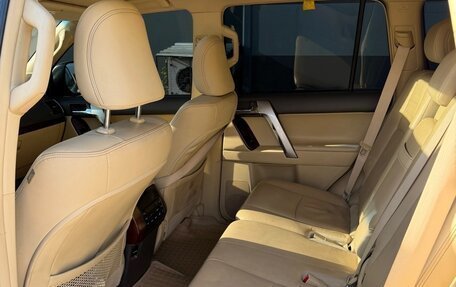 Toyota Land Cruiser Prado 150 рестайлинг 2, 2014 год, 4 600 000 рублей, 22 фотография