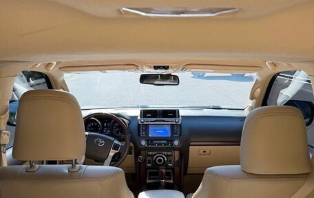 Toyota Land Cruiser Prado 150 рестайлинг 2, 2014 год, 4 600 000 рублей, 19 фотография